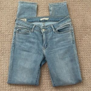 Levi’s 501 brand denim skinny jean